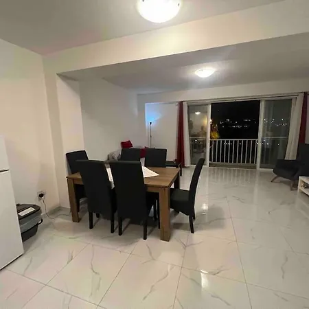 Seafront A Apartment